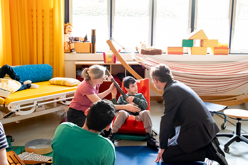 Schulbesuch Blaue Schule / Erzdiözese Wien/ Schönlaub, Stephan Schönlaub Schulbesuch Blaue Schule